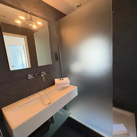 Appartamento Topfloor Between Le Marais & Montorgueil Parigi