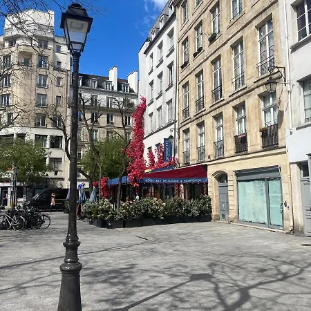 Appartamento Topfloor Between Le Marais & Montorgueil Parigi