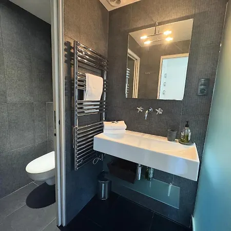 Topfloor Between Le Marais & Montorgueil * Parigi